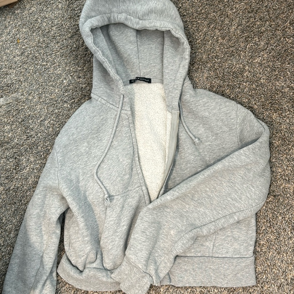Brandy Melville grey cropped hoodie